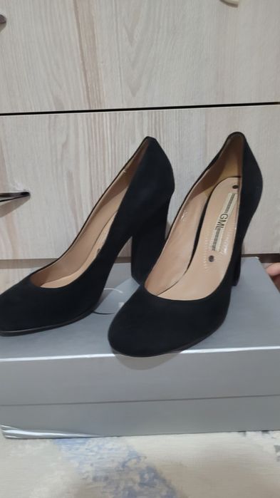 Продам туфли жен.!