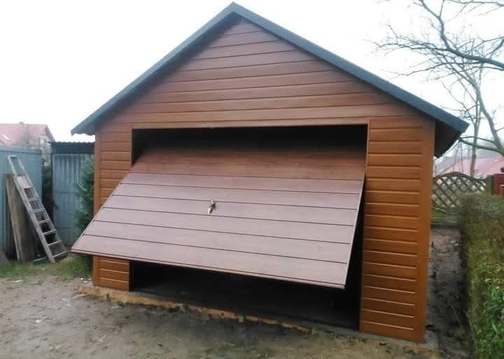 Vand garaje din profil metalic  8 x 6m