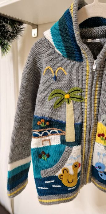 Детска жилетка, размер за две годишно детенце