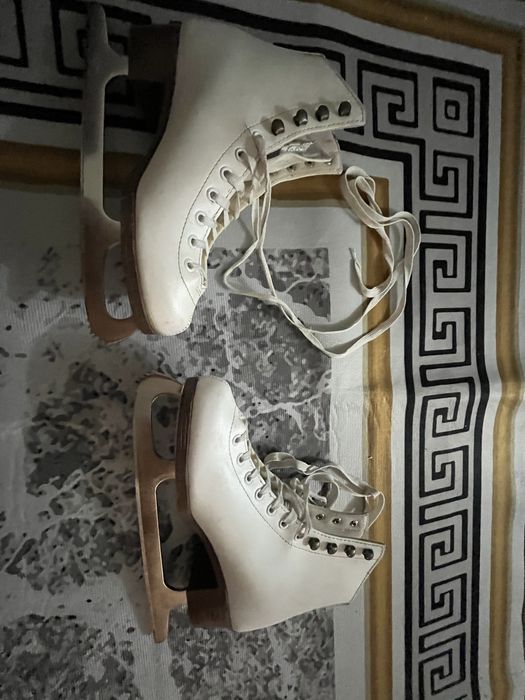 коньки Botas (Regina) 38 размер по стельке на фото показано