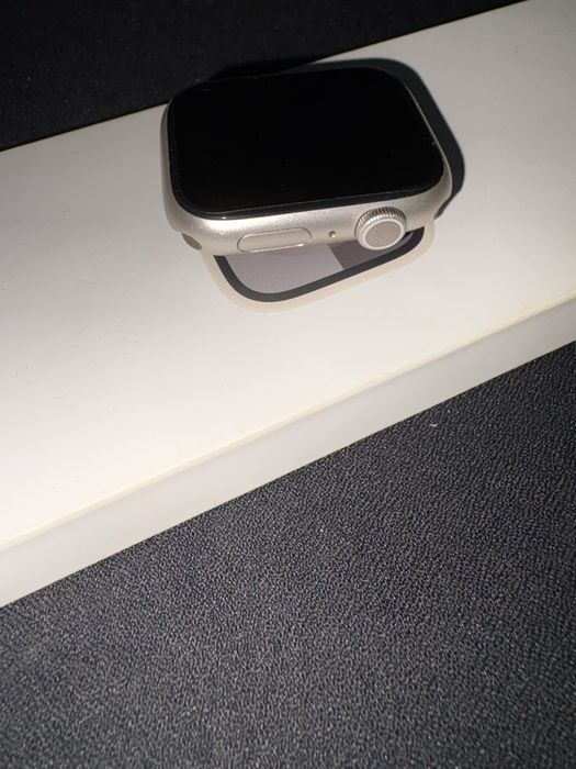 Apple watch 9 45mm Starlight