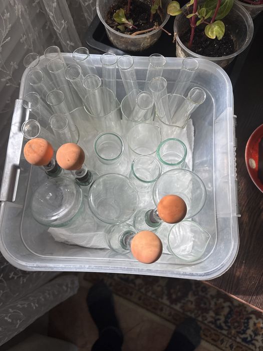 Продам набор химической посуды для лаборатории