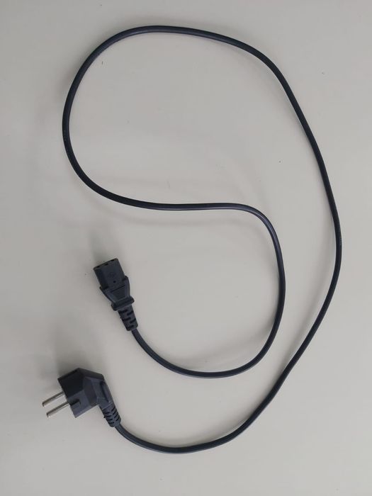 Шнур от компьютера