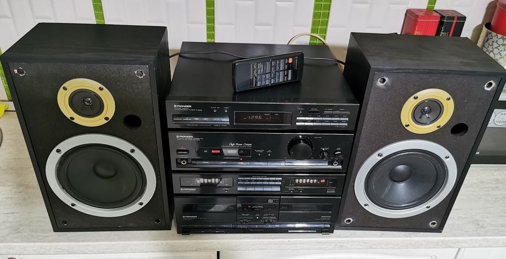 Linie audio Pioneer DC-Z83 + boxe Pioneer S-Z73 anii '90-'91