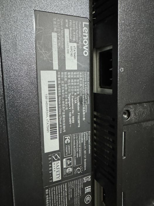Професионален Монитор Lenovo T24i-10