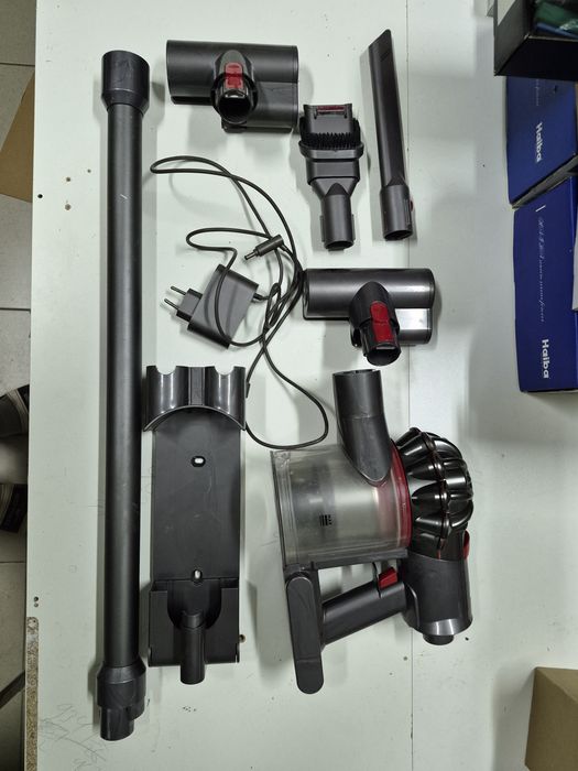 Пылесос Dyson на запчасти.