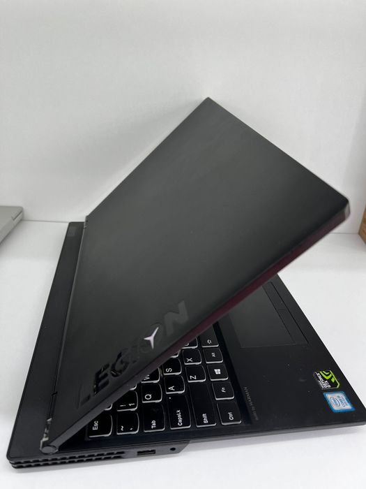 Laptop - Lenovo Legion