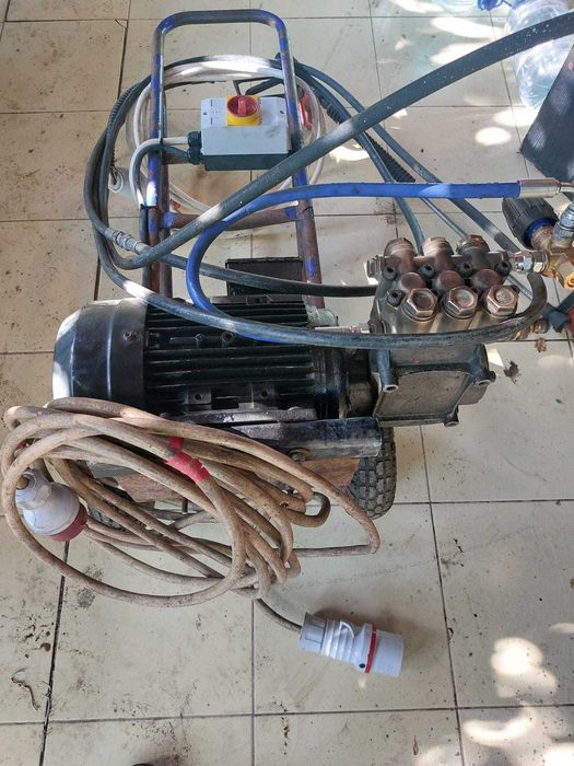 Pompa spalatorie auto