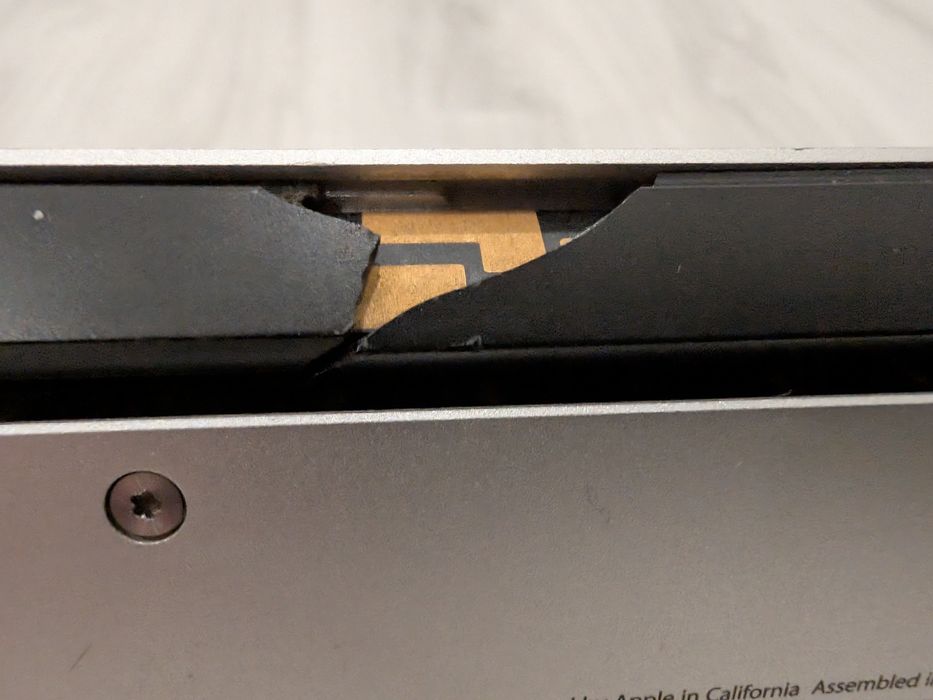 MacBook Air A1369 pentru piese – pornește, date șterse