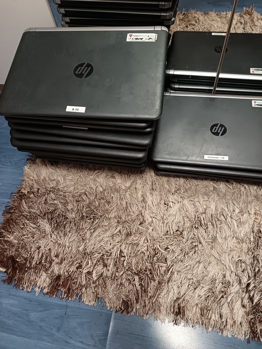 Vand laptopuri hp I3 gen 6 perfect functionale