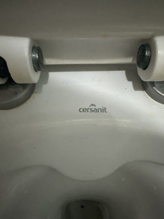 Продам туалет инсталяция iddis туалет cersonit