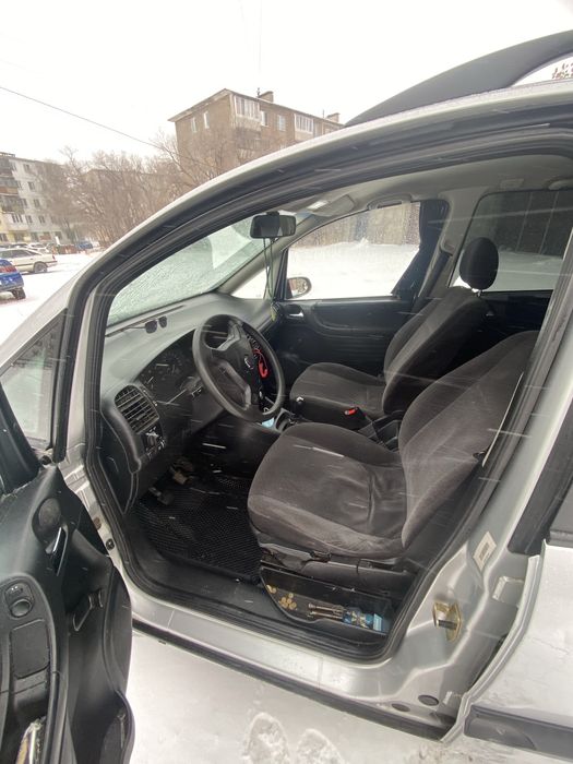 Продам Опель Зафира