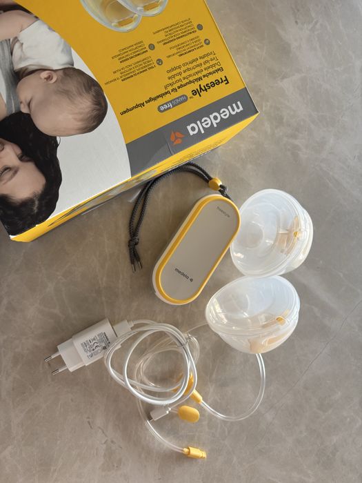 Помпа за кърма Medela Hands free