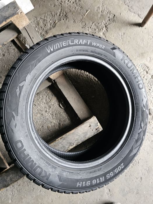 2 anvelope iarna 205 55 16 Kumho 2022