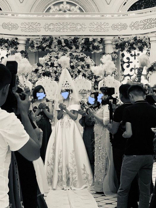 Свадебное платье