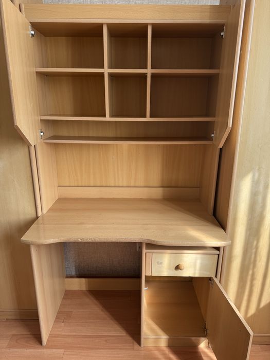 Писменный стол с полками/шкафчиком