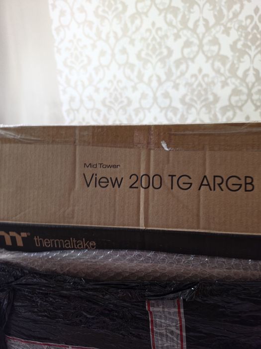 Корпус Thermaltake View 200 TG Snow ARGB белый