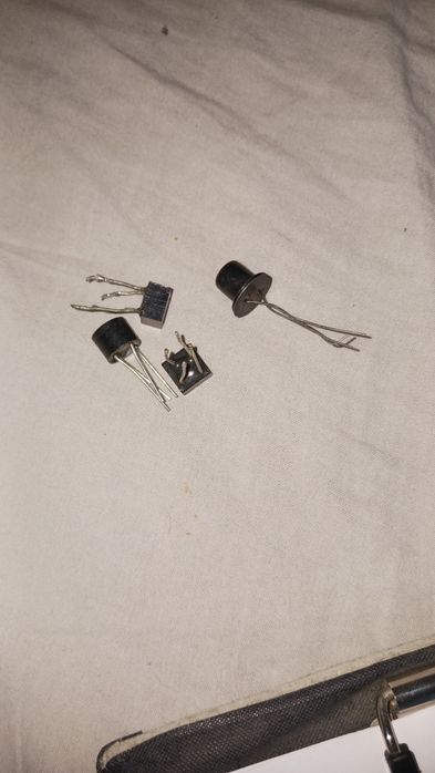 Tranzistoare diode sigurante rezistente  vechi