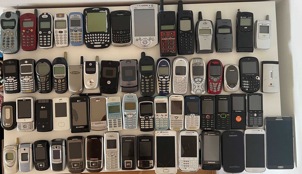 Lot 105 telefoane mobile