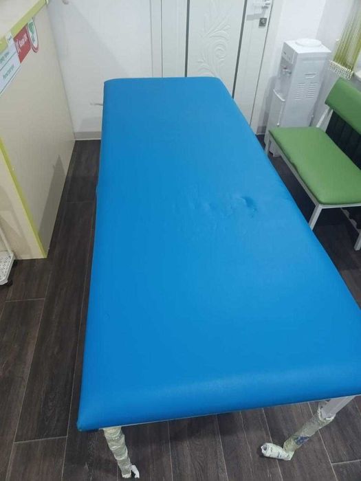 Медицинская кушетка