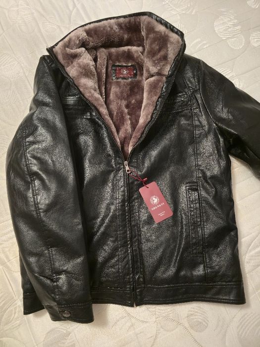 Кожаные куртки, новые