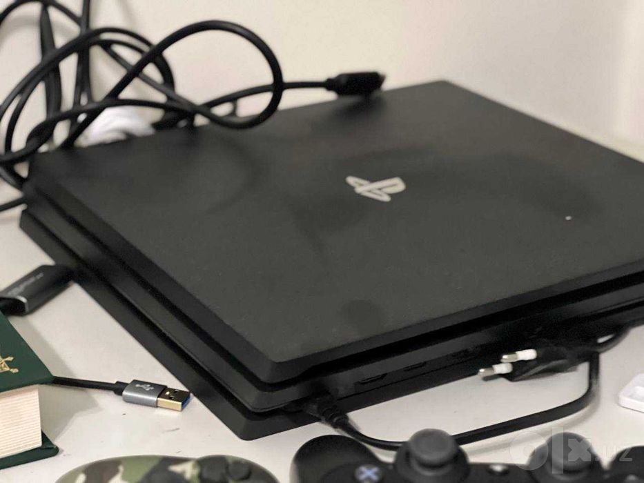 Playstation 4 Pro 1TB