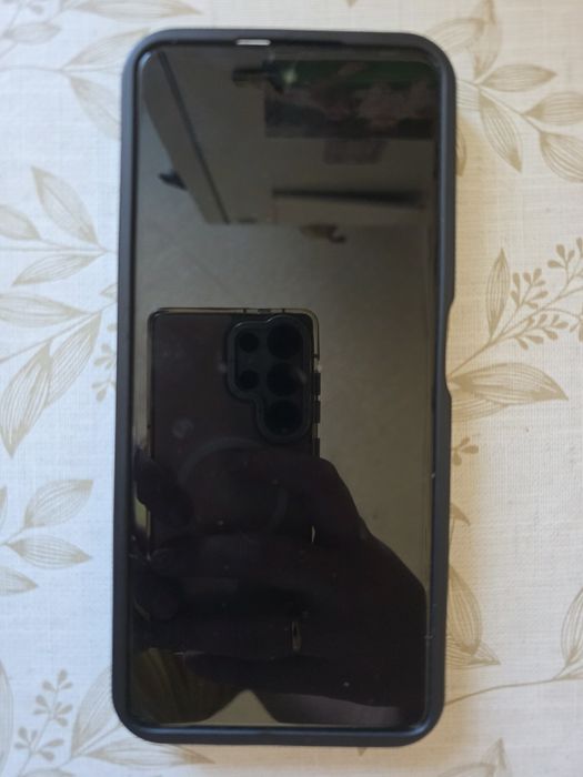 Продаю телефон Tecno spark 20pro