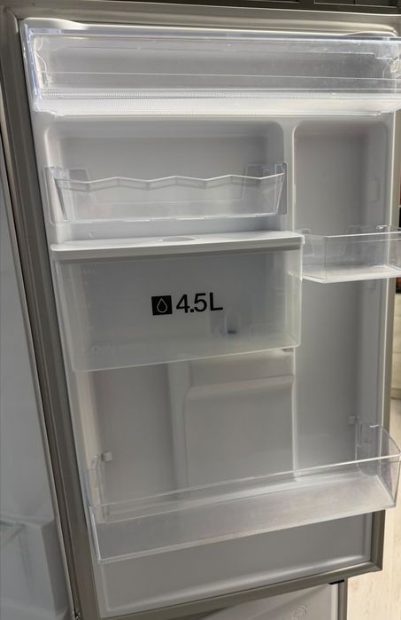 Продавм Хладилник SAMSUNG RB31FDRNDSA/EF