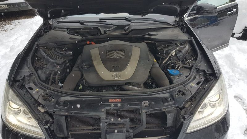 Мерцедес ЕС 350 Mercedes S 350 cdi на части w221