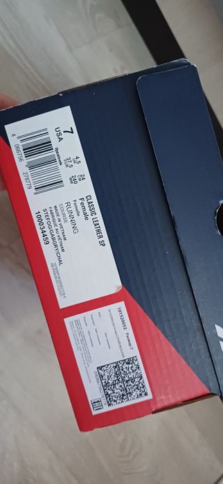 Продам красовка реебок срочно