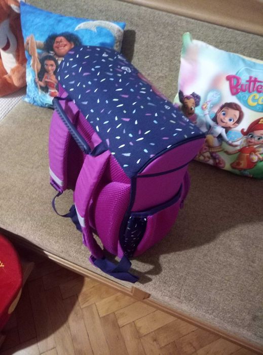 училищна раница за момиче /първи-четвърти клас/   Herlitz