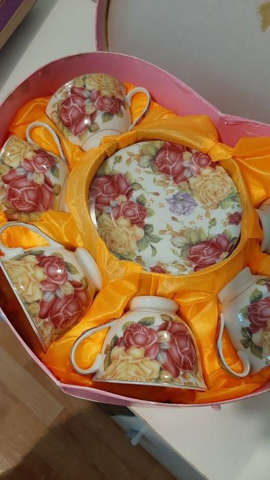 Продам чайный сервиз