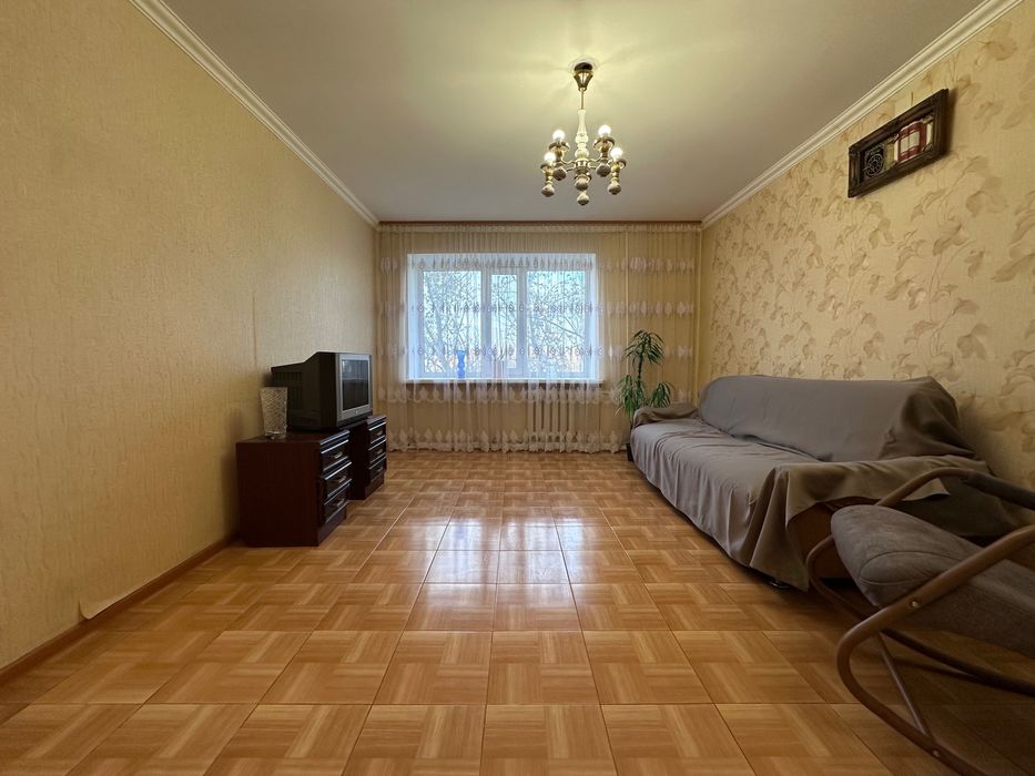 Квартира 5 комнатная( 3+2)