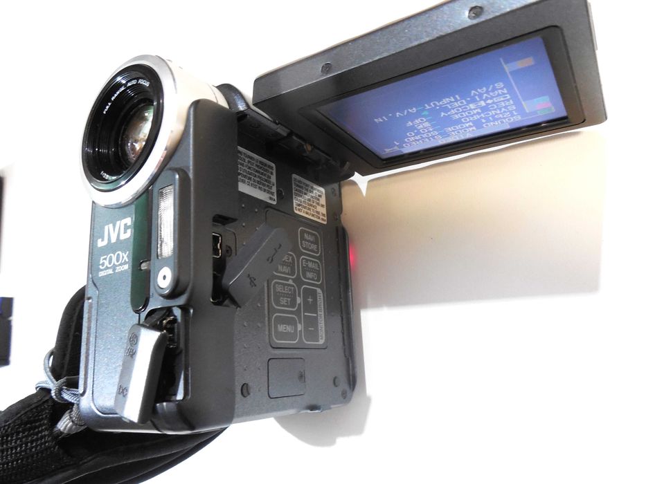 Vand  camera Video miniDV JVC DX300 si camera Canon video 8mm