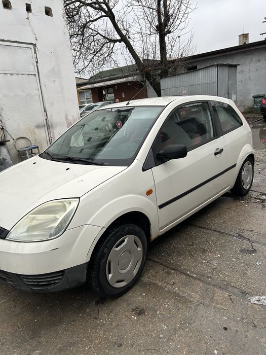 FORD Fiesta 2005 — imagine 1