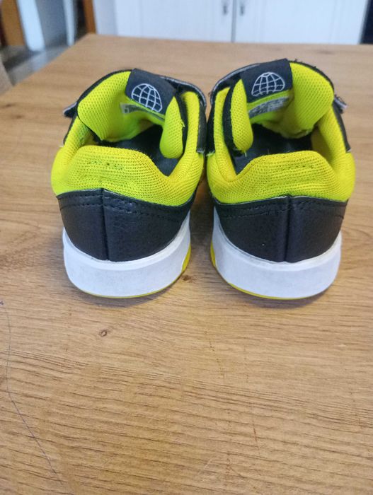 Децки маратонки за момче