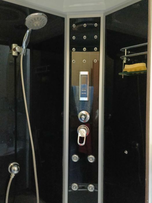 Продам душевую  кабину