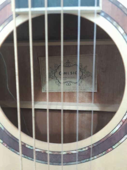 Гитара сотилади срочна