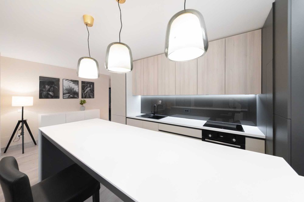 PF dau in chirie apartament de lux 3 camere A Muresanu str Presecan bloc nou cu priveliste