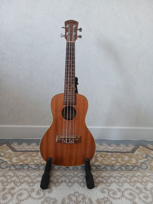 Продам Укулеле Deviser