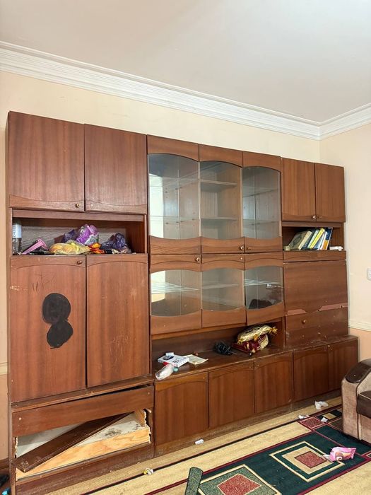 Сервант сотилади арзонгина