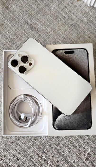 Iphone - 15 Pro -  Max- Alb - 256 gb