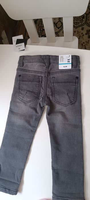 Джинсы на мальчика 2-3 года