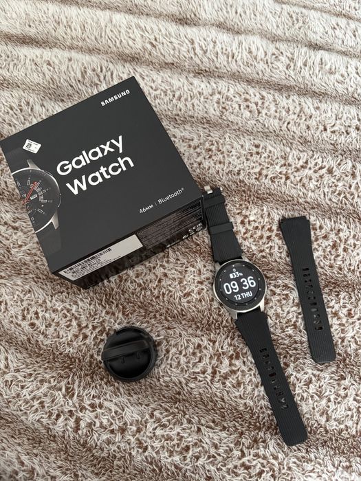 Часы Galaxy Watch