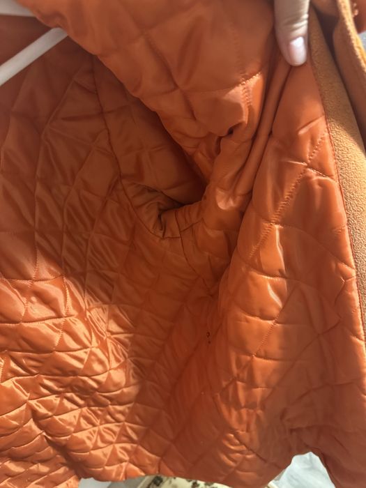 Haina matlasata cu guler blana