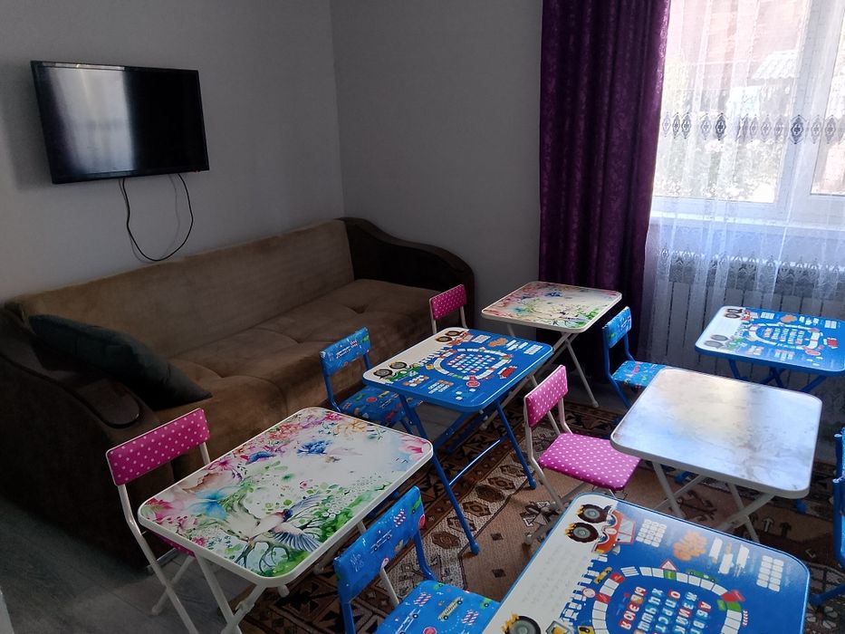 Продам 8 парт, доску меловую/маркерную