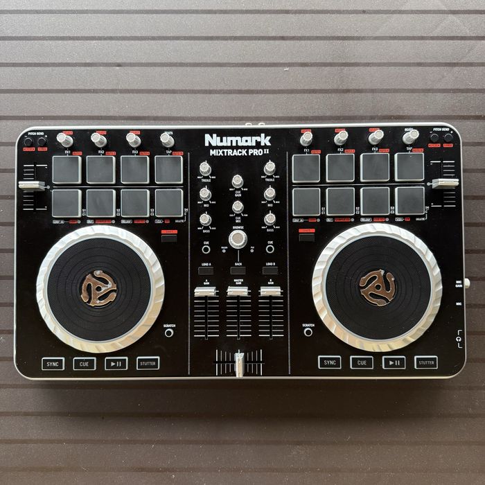 Numark Mixtrack Pro II - Controller DJ 2 canale - ideal pentru începători și pasionați