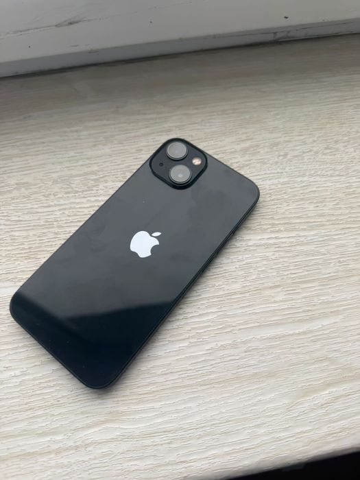 IPhone 13 128 в хорошем состоянии, не вскрывался