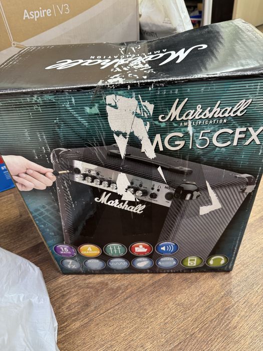 MARSHALL MG15 CFX Комбоусилитель для электрогитары