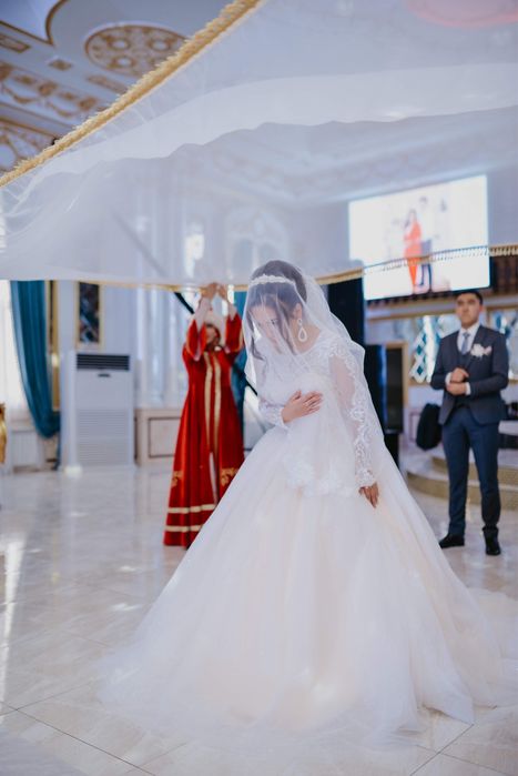 Свадебное платье